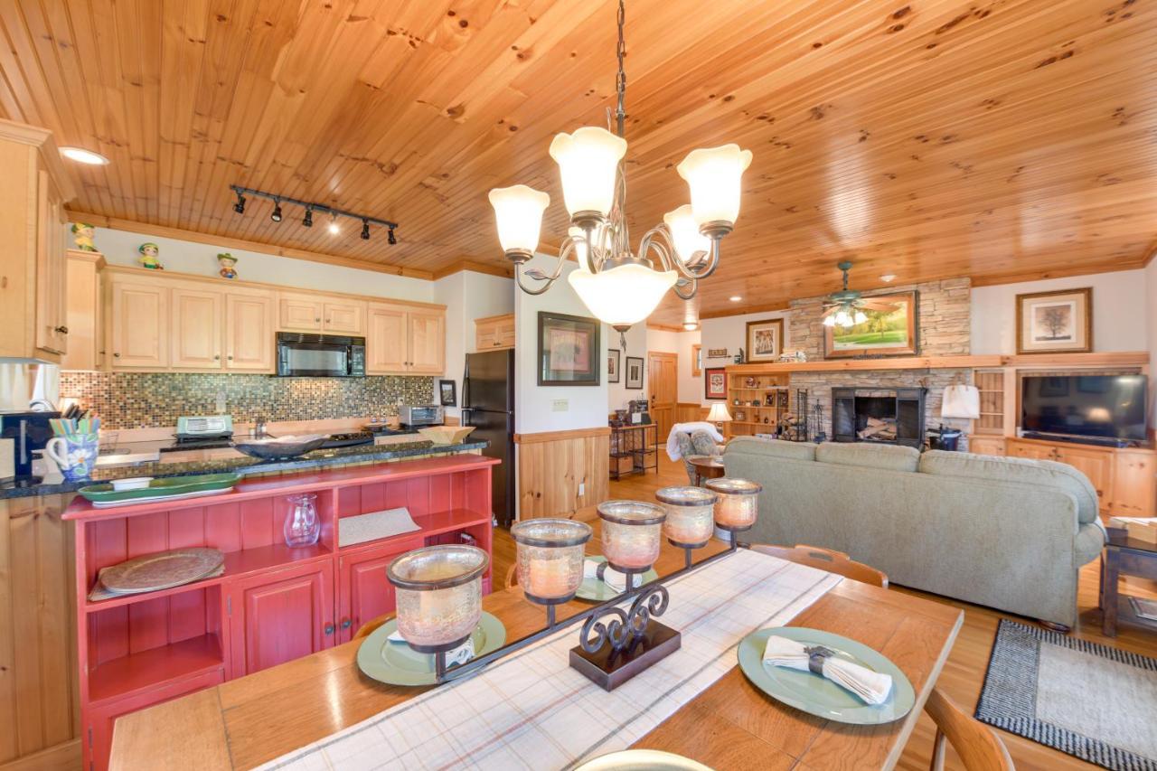Inviting Cashiers Condo Deck And Golf Course Views! Exterior photo